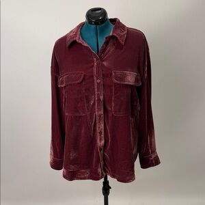 Universal Thread Velvet Burgundy Button Front Top